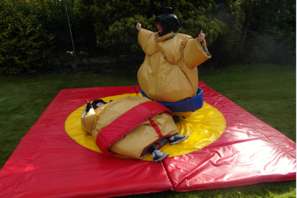 Sumo Suits bouncy castle large 1