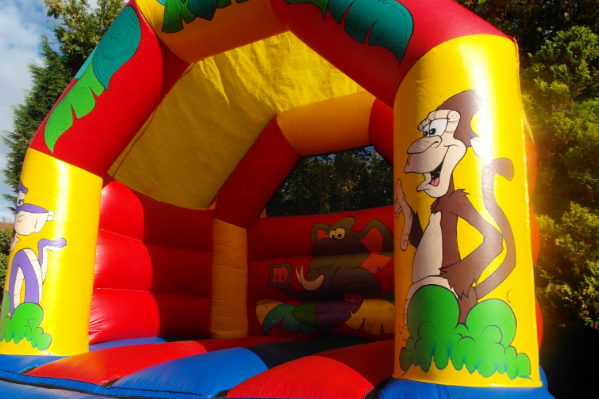 Jungle bouncy castle large 10