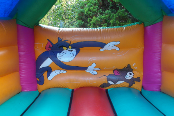 Tom and jerry bouncy castle large 5