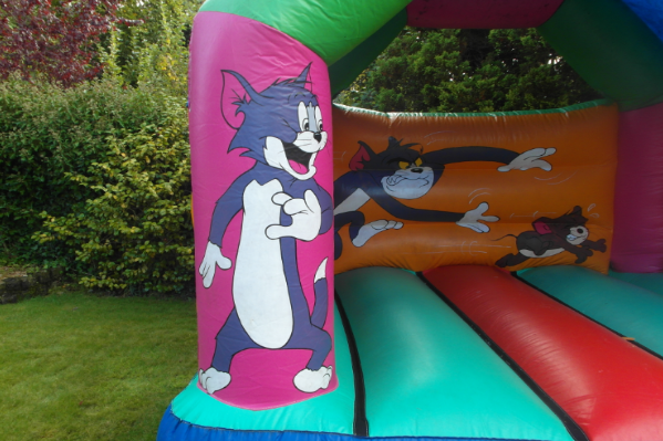 Tom and jerry bouncy castle large 6