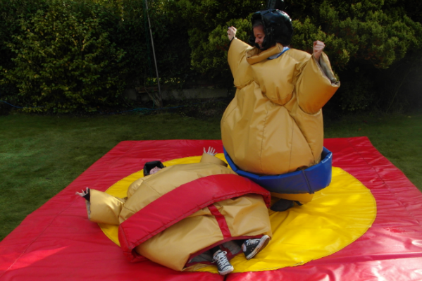 Sumo Suits bouncy castle large 8