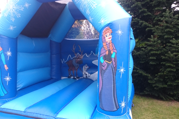 Frozen Bouncy Castle large 4