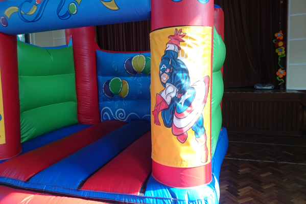 Frozen Bouncy Castle large 4