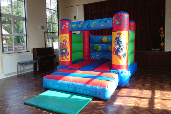 Frozen Bouncy Castle large 5